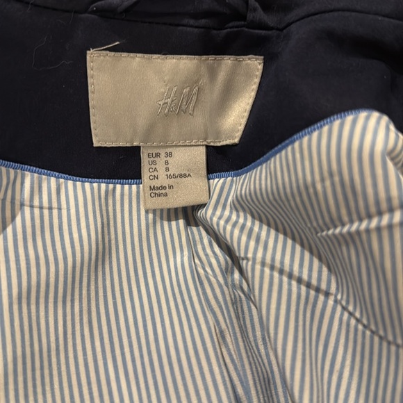 H&M Women’s Navy Blazer size S - Picture 4 of 4